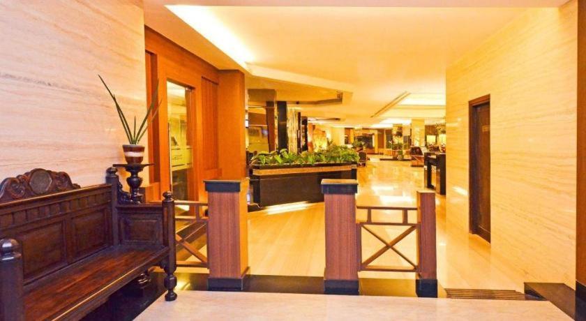 The Axana Hotel Паданг Экстерьер фото